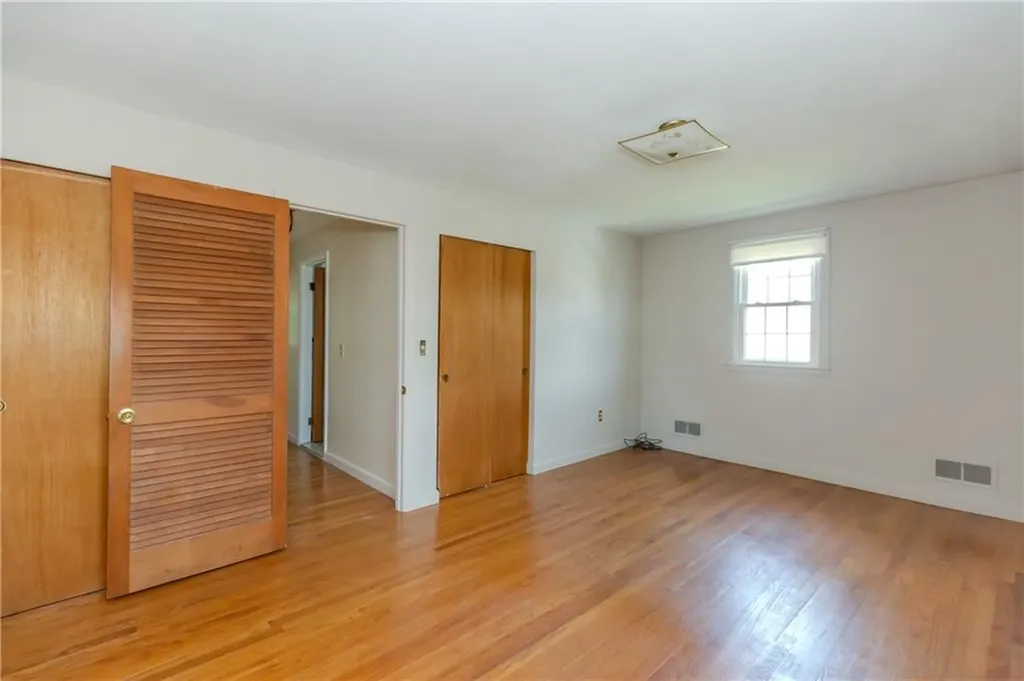 15 Drake Road Warwick RI 02888