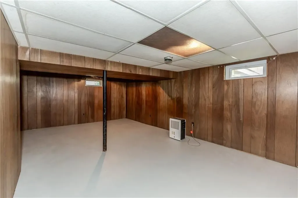 15 Drake Road Warwick RI 02888
