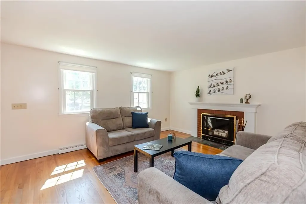 15 Drake Road Warwick RI 02888