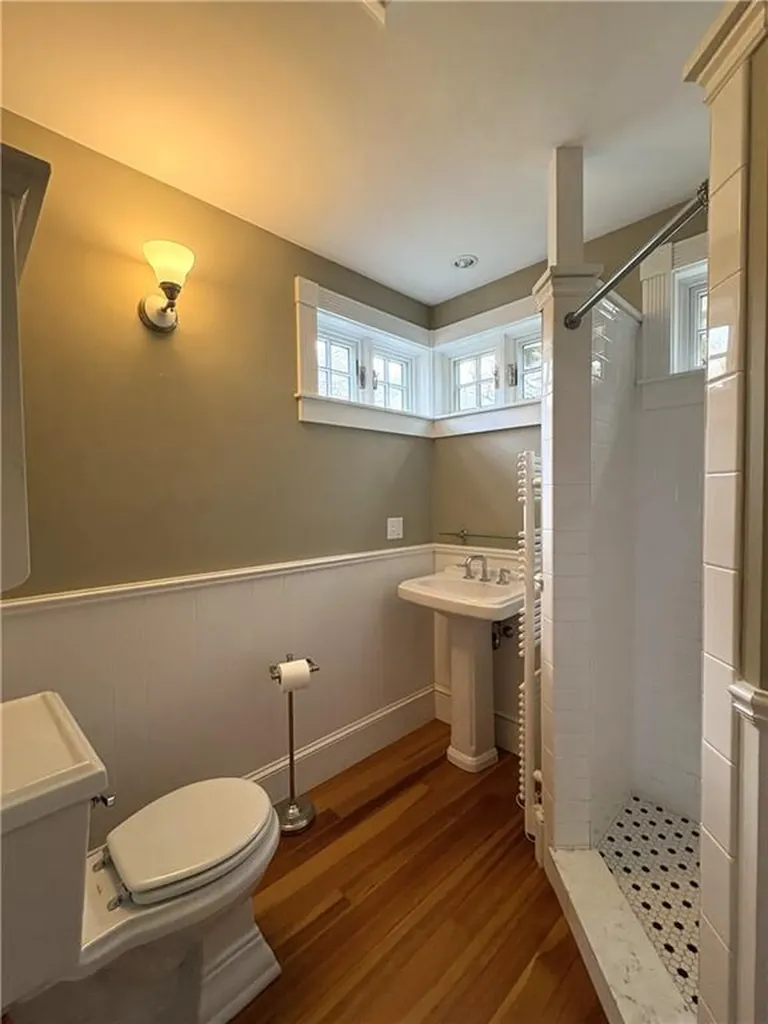 41 Walcott Avenue Jamestown RI 02835