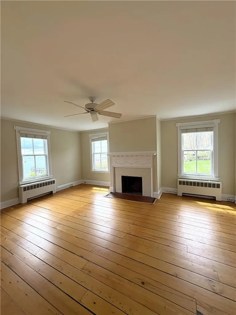 41 Walcott Avenue Jamestown RI 02835