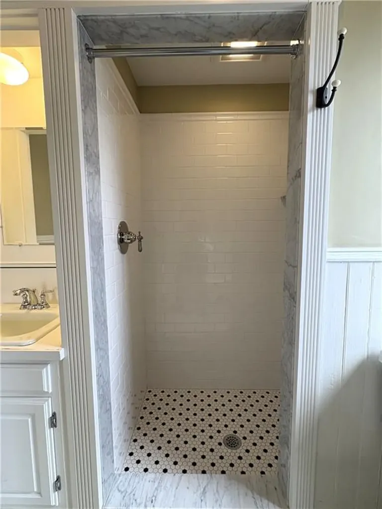41 Walcott Avenue Jamestown RI 02835