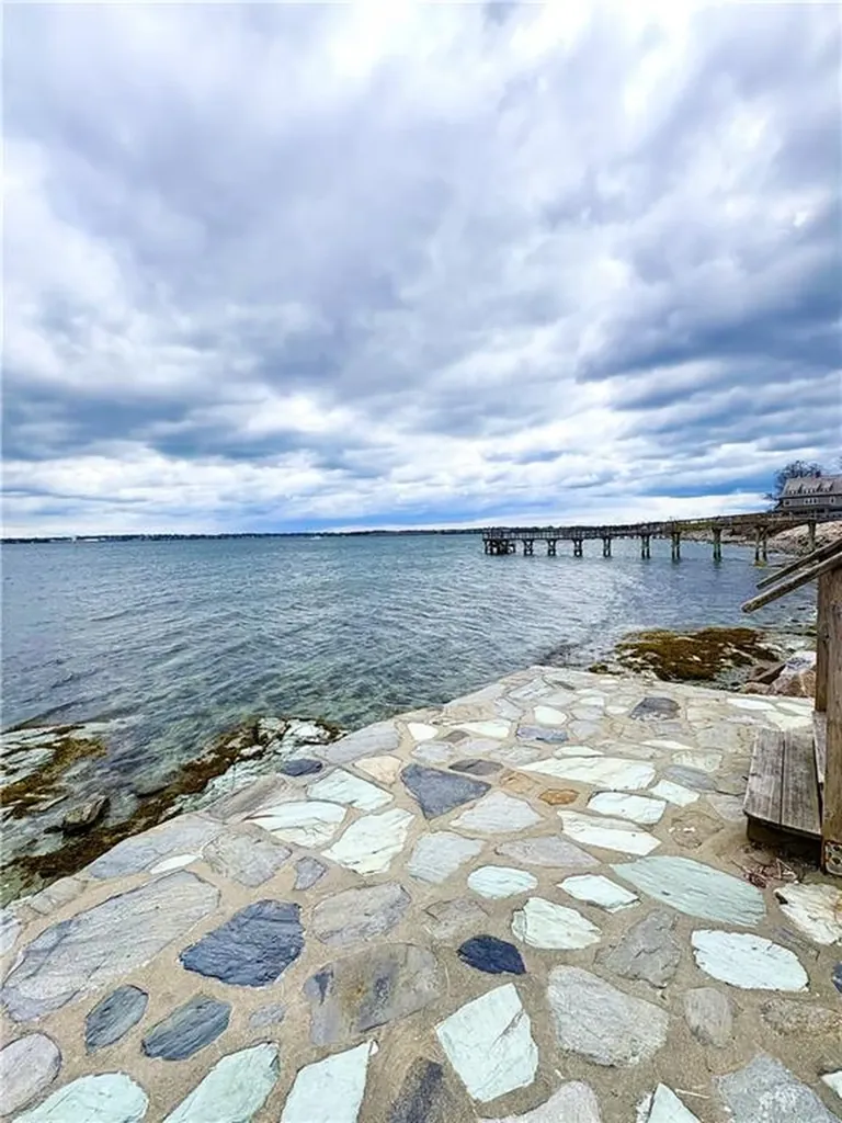 41 Walcott Avenue Jamestown RI 02835