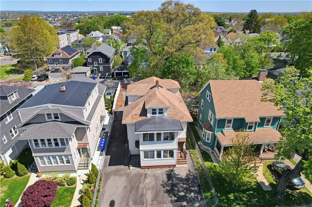18 20 Forest Street Providence RI 02906