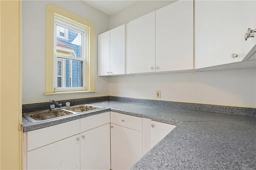 18 20 Forest Street Providence RI 02906