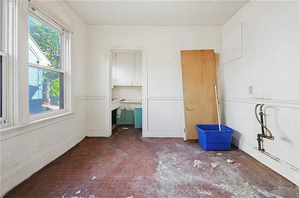 18 20 Forest Street Providence RI 02906