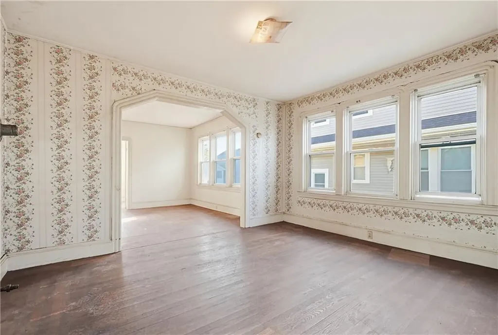 18 20 Forest Street Providence RI 02906