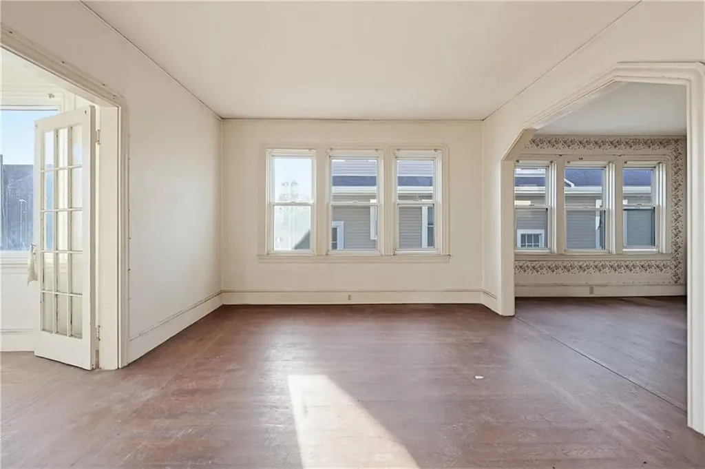 18 20 Forest Street Providence RI 02906