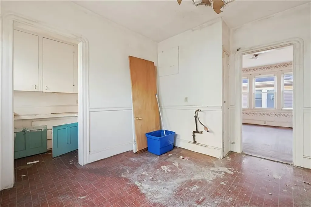 18 20 Forest Street Providence RI 02906