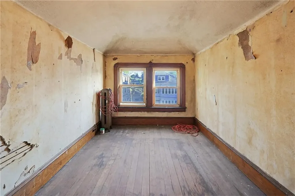 18 20 Forest Street Providence RI 02906