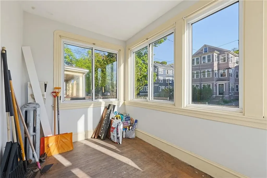 18 20 Forest Street Providence RI 02906