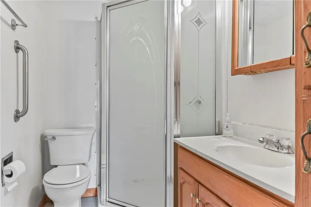 101 Endicott Drive Warwick RI 02886