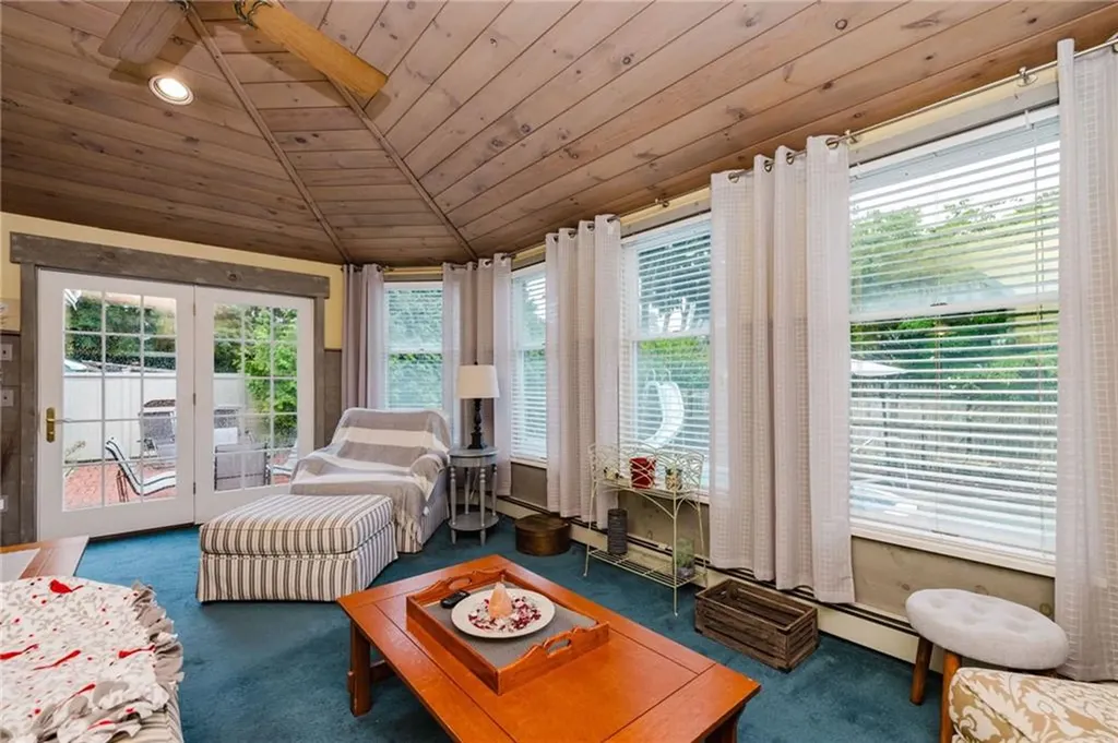 153 Russell Street Tiverton RI 02878