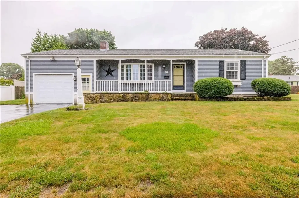 153 Russell Street Tiverton RI 02878