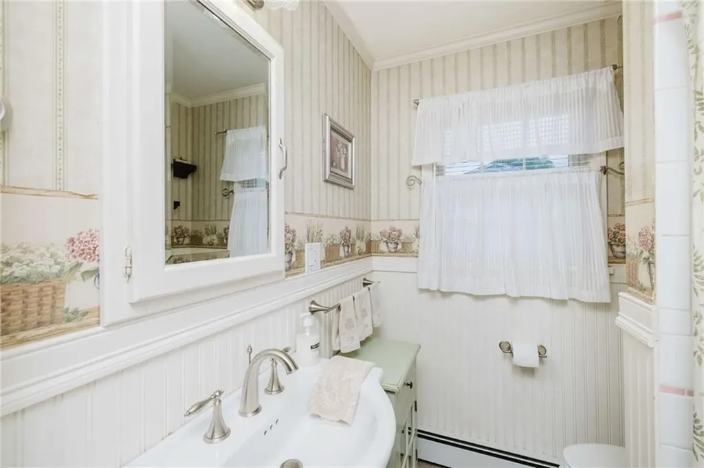 153 Russell Street Tiverton RI 02878