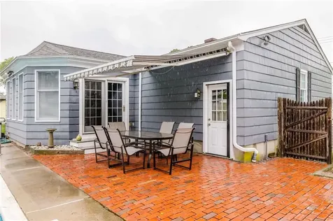 153 Russell Street Tiverton RI 02878