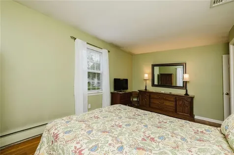 153 Russell Street Tiverton RI 02878