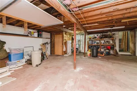 153 Russell Street Tiverton RI 02878