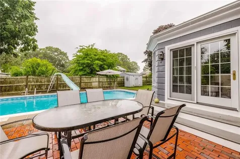 153 Russell Street Tiverton RI 02878