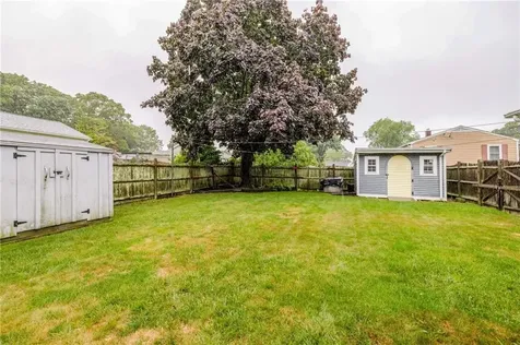 153 Russell Street Tiverton RI 02878