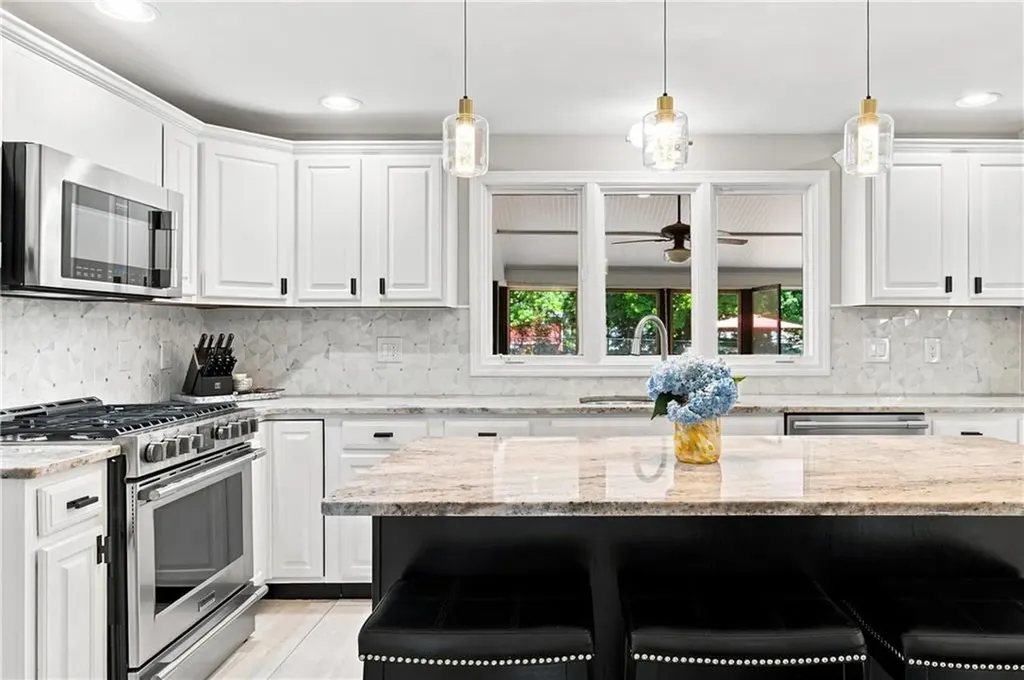 4 Fieldside Drive Cumberland RI 02864