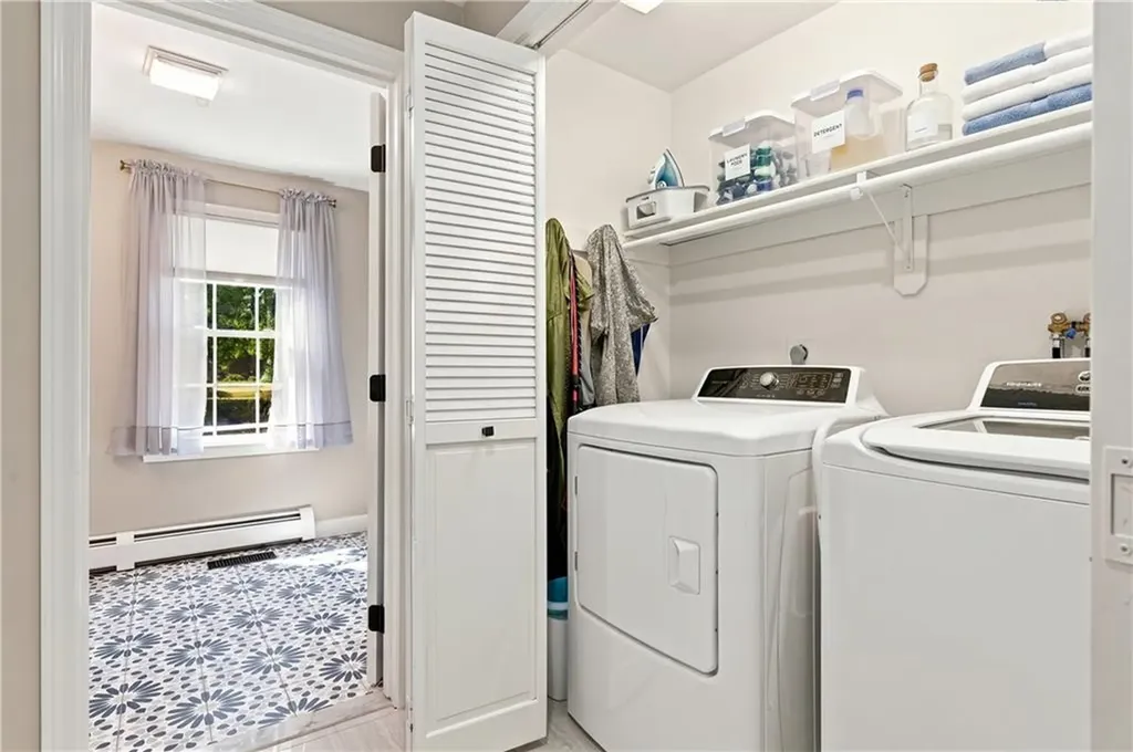 4 Fieldside Drive Cumberland RI 02864