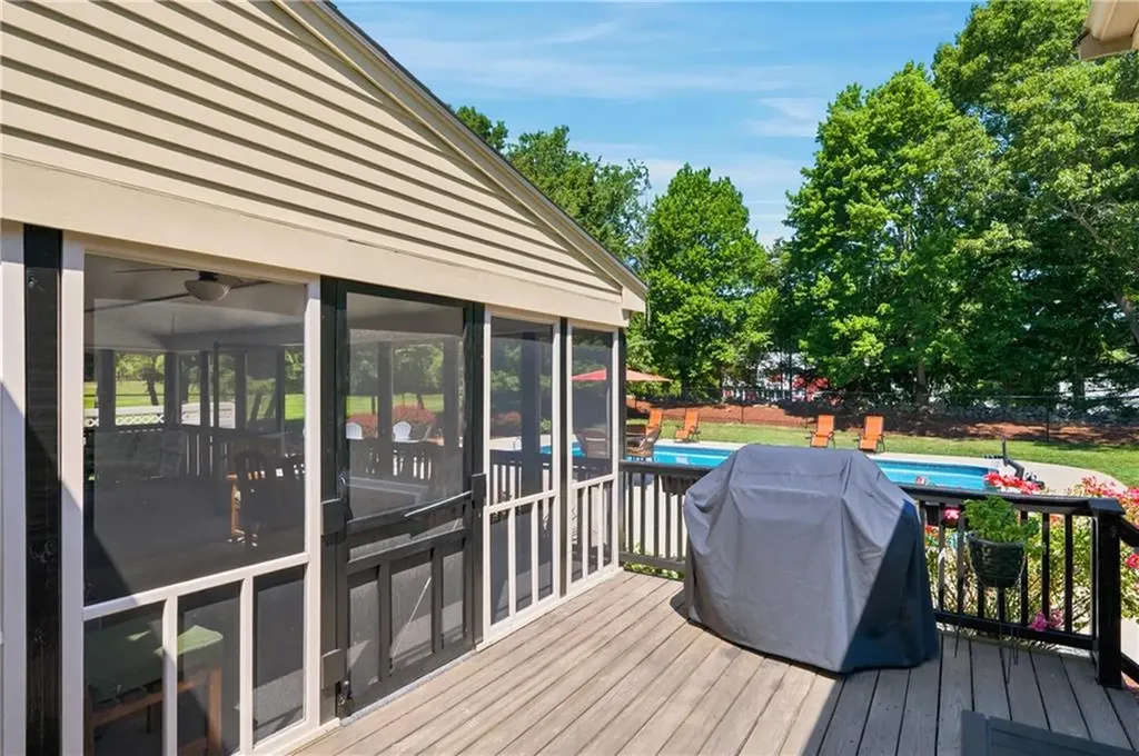 4 Fieldside Drive Cumberland RI 02864