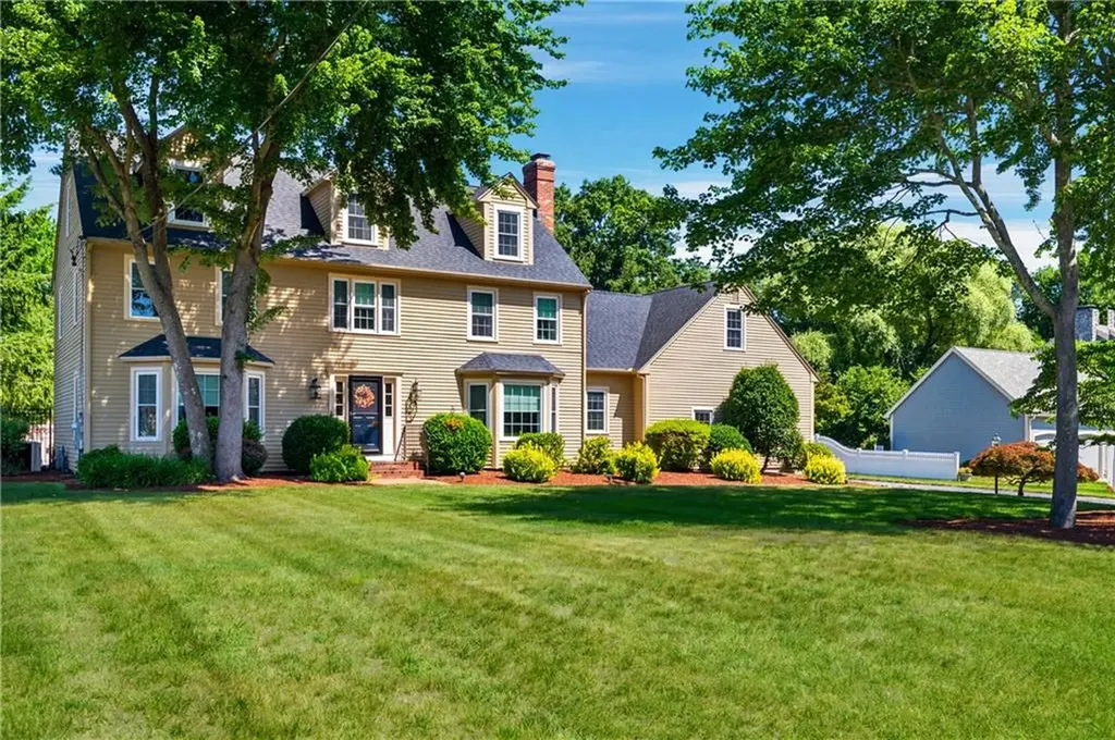 4 Fieldside Drive Cumberland RI 02864