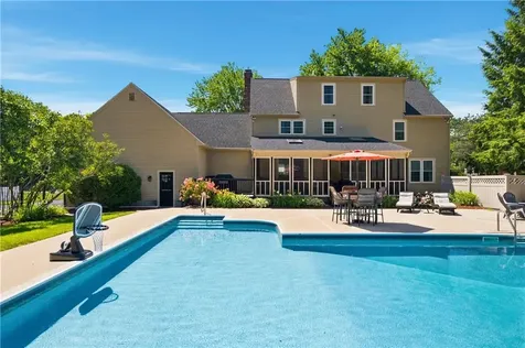4 Fieldside Drive Cumberland RI 02864
