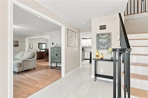 4 Fieldside Drive Cumberland RI 02864