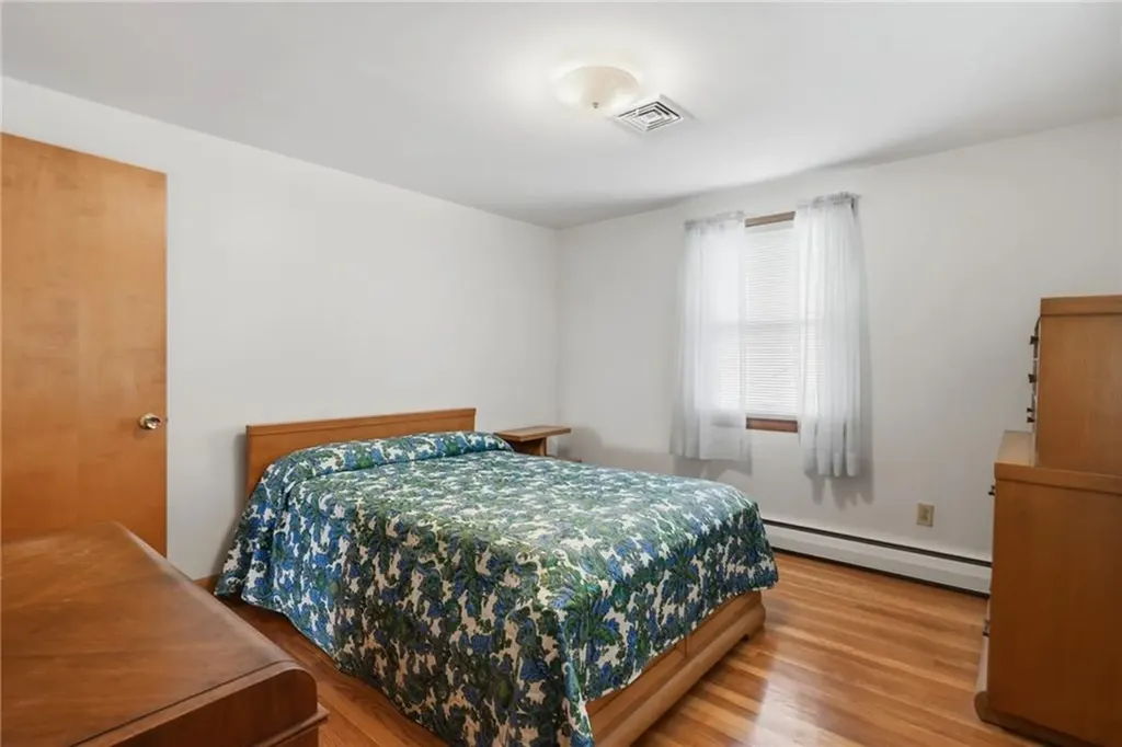 27 Danby Street Providence RI 02904