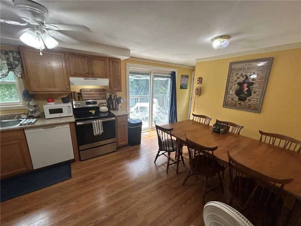 28 Karee Court South Kingstown RI 02879