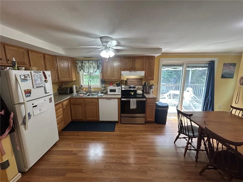 28 Karee Court South Kingstown RI 02879