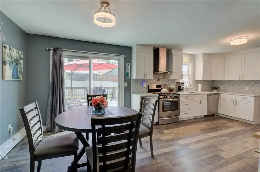 16 Arlington Avenue Warren RI 02885