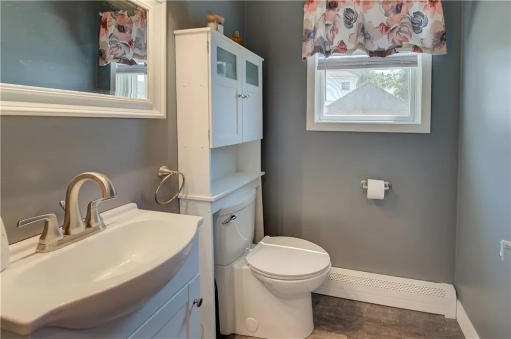 16 Arlington Avenue Warren RI 02885