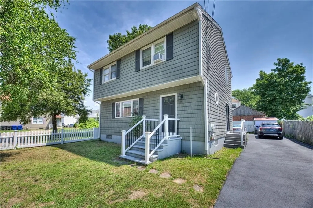 16 Arlington Avenue Warren RI 02885