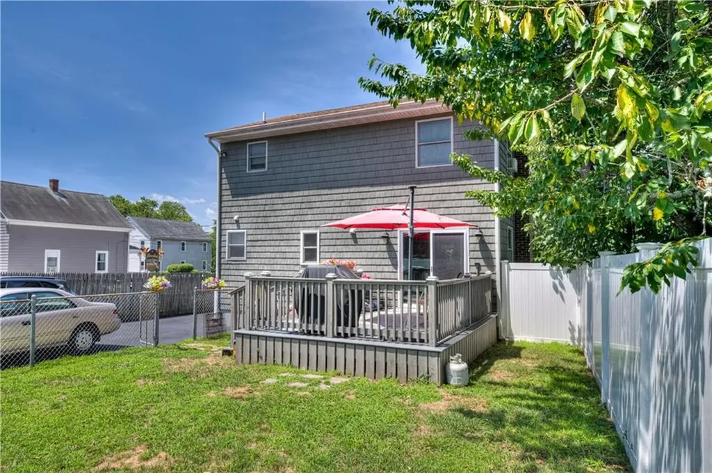 16 Arlington Avenue Warren RI 02885