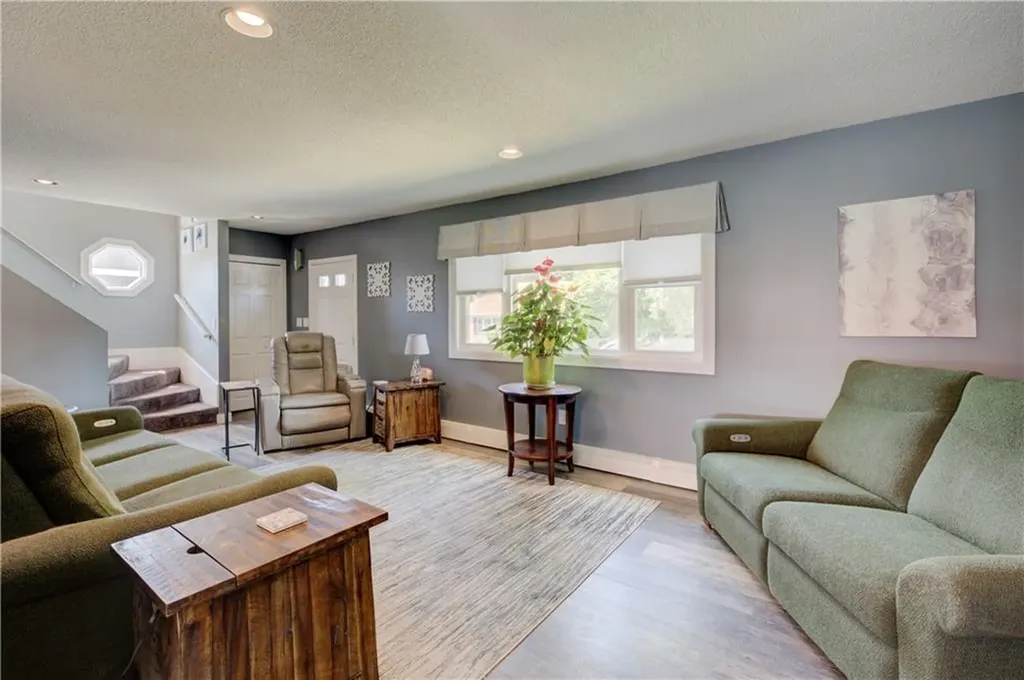 16 Arlington Avenue Warren RI 02885