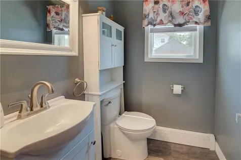 16 Arlington Avenue Warren RI 02885