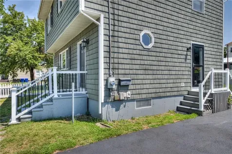 16 Arlington Avenue Warren RI 02885