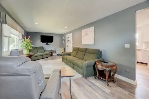 16 Arlington Avenue Warren RI 02885