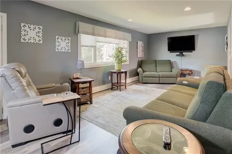 16 Arlington Avenue Warren RI 02885