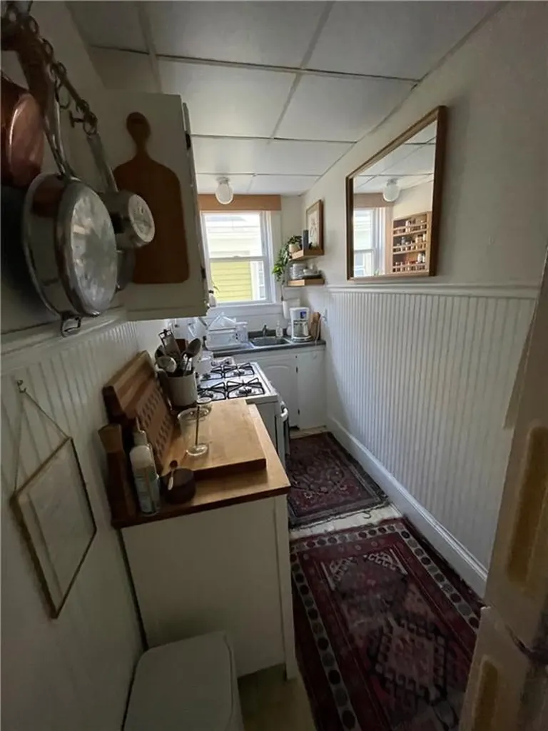 244 Bowen Street Providence RI 02906