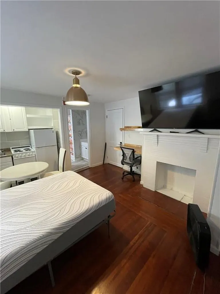 244 Bowen Street Providence RI 02906