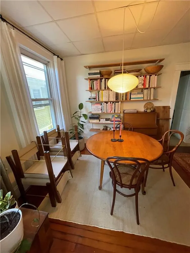 244 Bowen Street Providence RI 02906