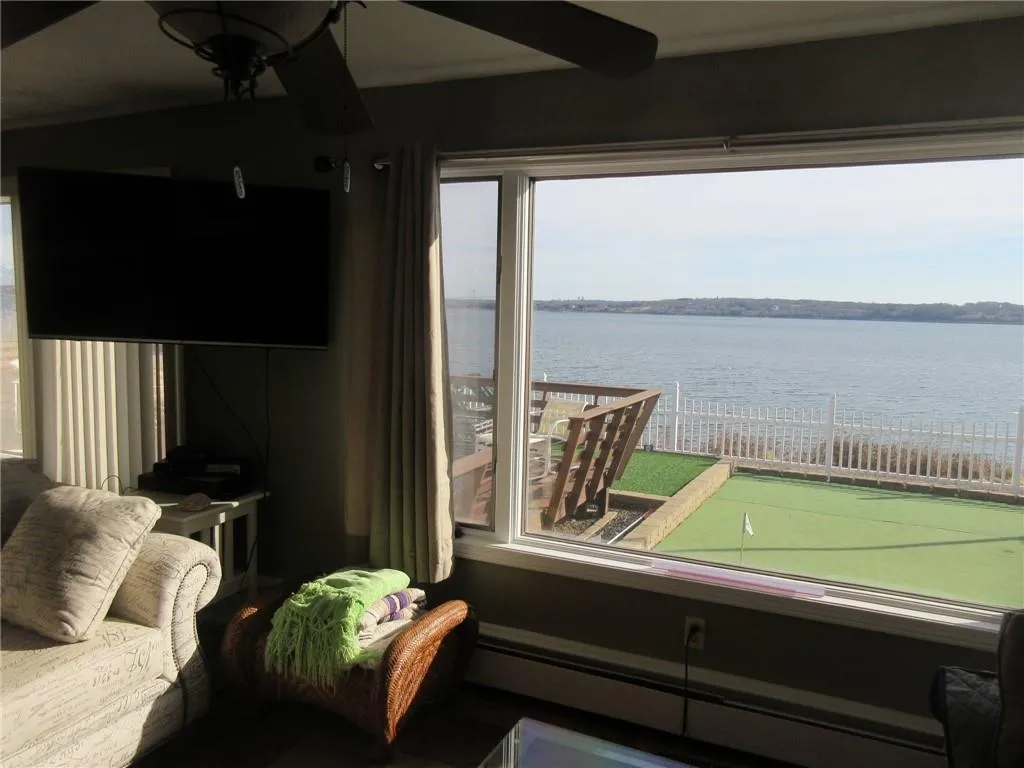 160 Col. John Gardner Road Narragansett RI 02882