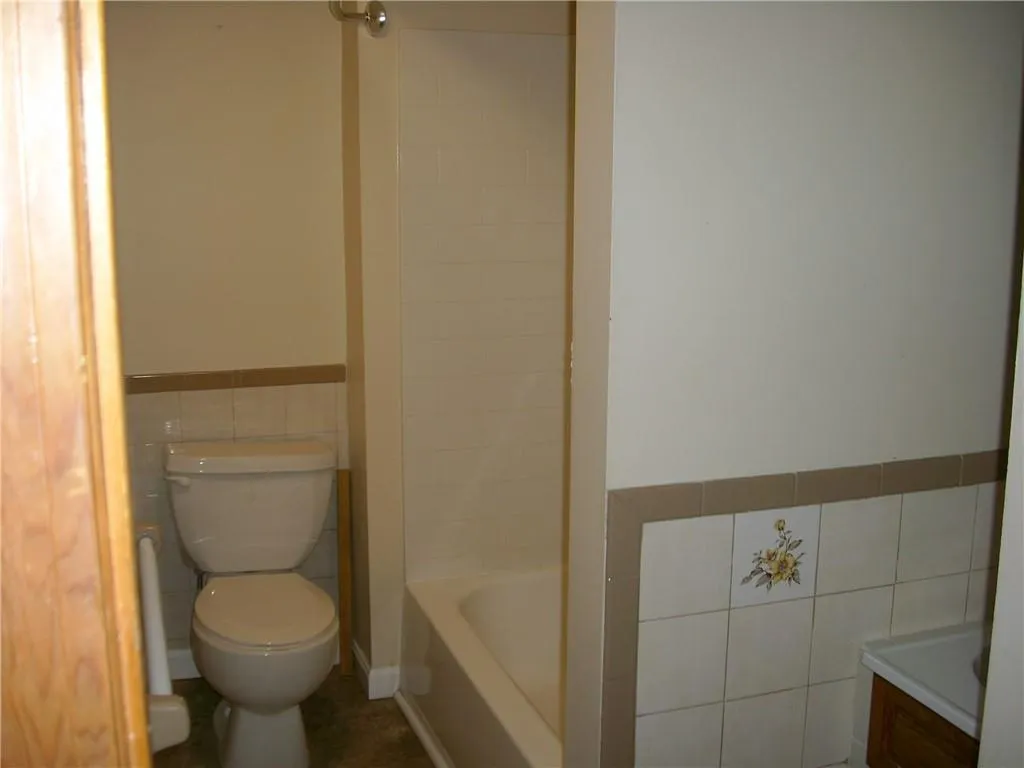 207 Glen Drive Warwick RI 02889