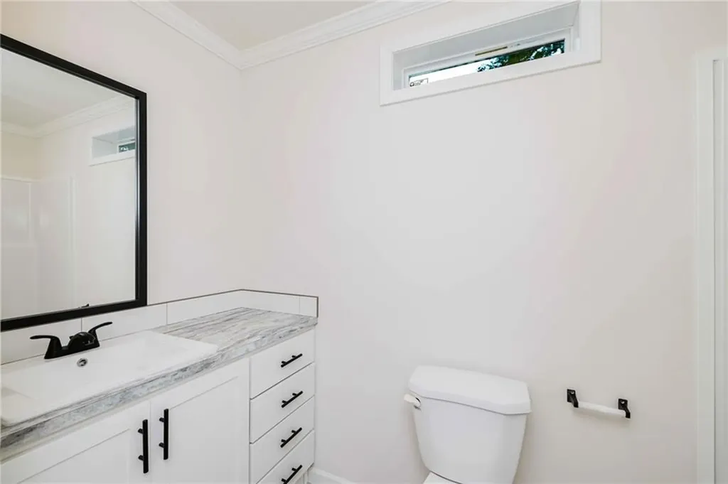 1346 B5 Newport Avenue Attleboro MA 02703