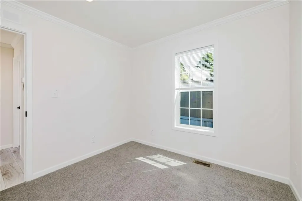 1346 B5 Newport Avenue Attleboro MA 02703