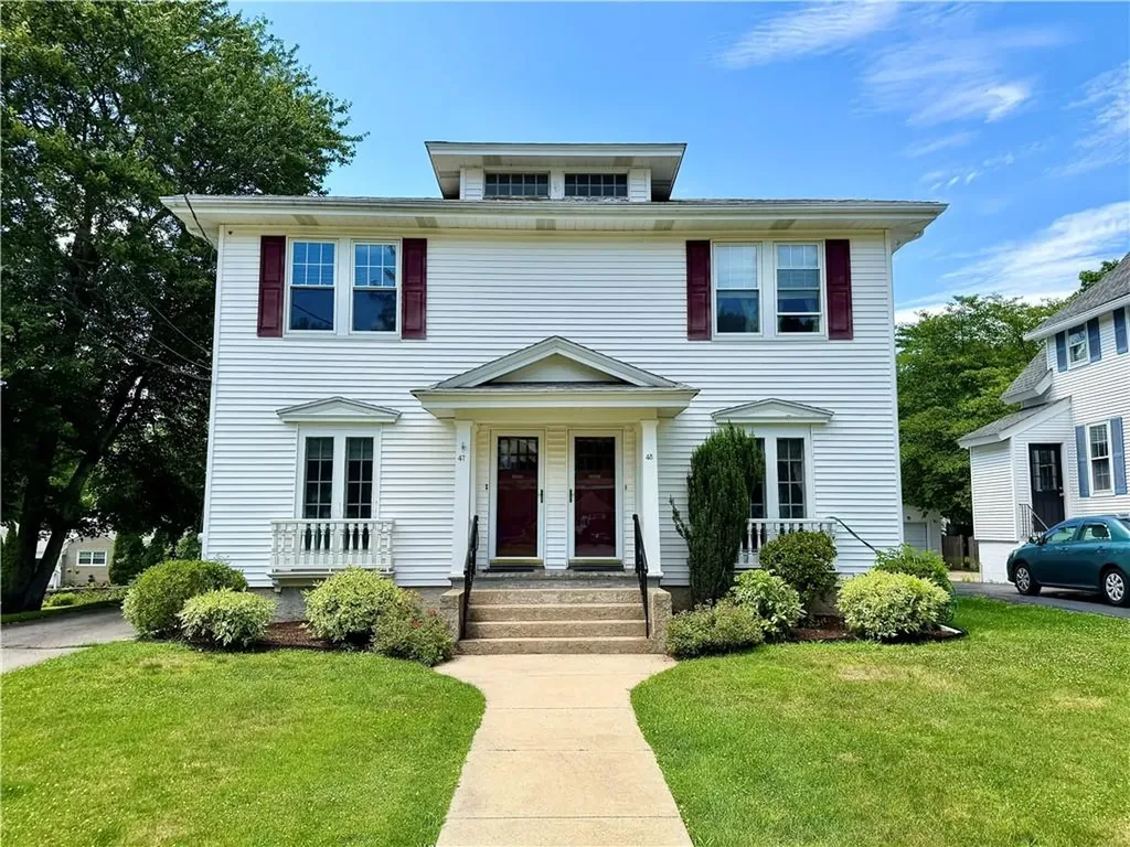 47 Homestead Avenue North Smithfield RI 02896